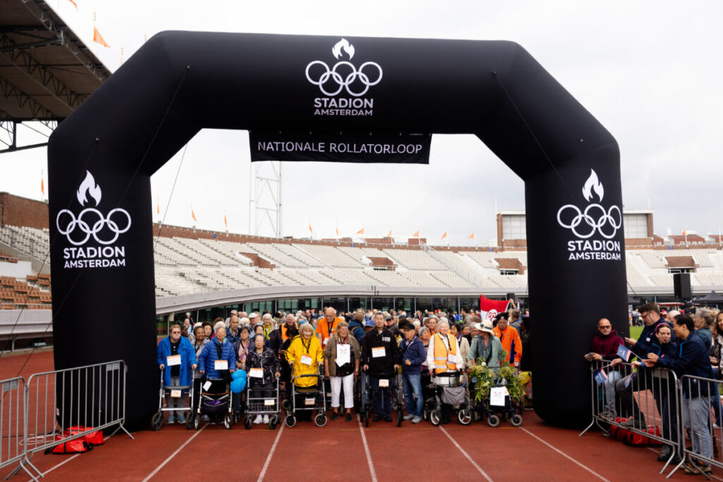 Nationale Rollatorloop Olympisch Stadion 2024